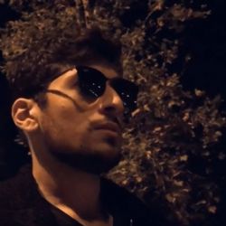 Ahmak&nbsp;İster Sev Beni Sen