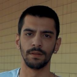 Ahmer&nbsp;Bize Para Lazım