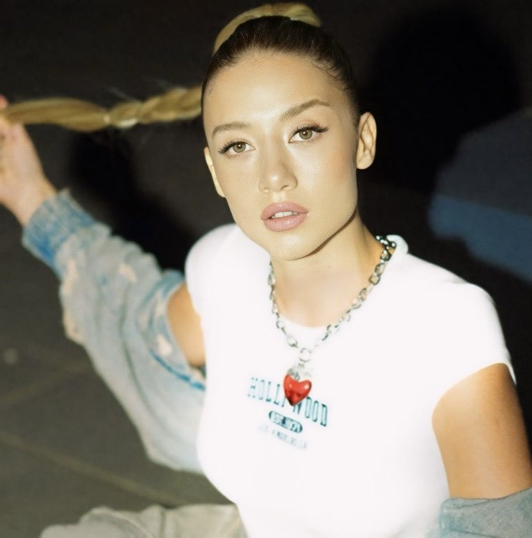 Aleyna Kalaycıoğlu&nbsp;Düşlerim