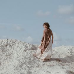 Bade Nosa&nbsp;Küskün Yolcunun Türküsü