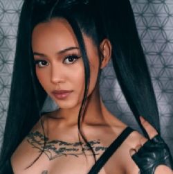 Bella Poarch&nbsp;Build A Btch