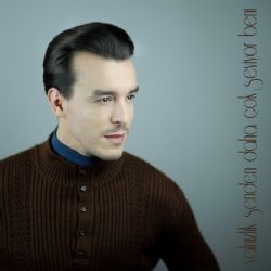 Cem Adrian&nbsp;Yalnızlık Senden Daha Çok Seviyor Beni