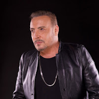 Cenk Eren&nbsp;Zaman Öpünce Geçer