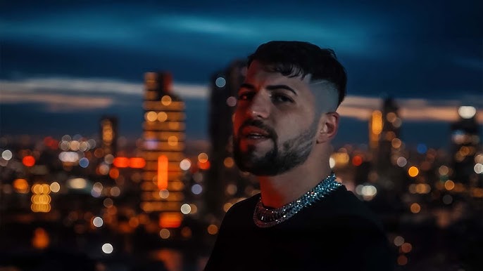 Elmusto&nbsp;Salına Salına