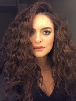 Ezgi Mola&nbsp;GOP Çocuğu