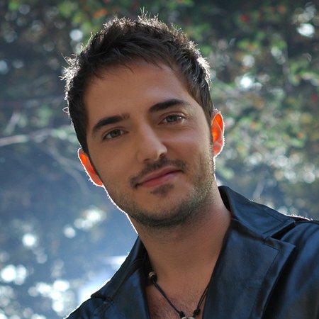 Gökhan Özen&nbsp;Sağım Solum Aşk