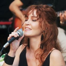 Gülden&nbsp;Ummadığım Anda