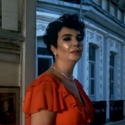 Gülşen Suna&nbsp;Gör Beni