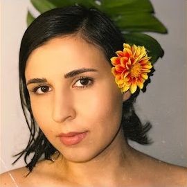 İpek Nazlı&nbsp;Leyla, Mecnun