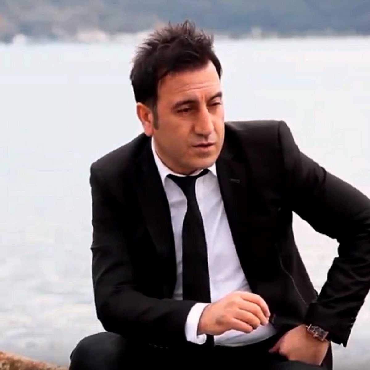 Latif Kılıç&nbsp;Yeter Dön Gel