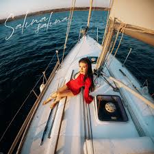 M Lisa&nbsp;Salına Salına