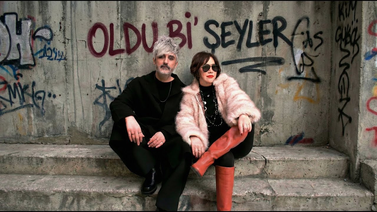 Manuş Baba&nbsp;Oldu Bi Şeyler