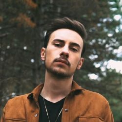 Mehmet Akif Doğan&nbsp;Uçurum