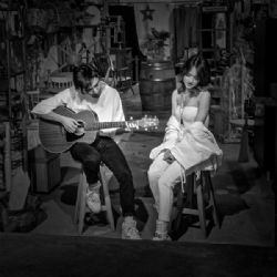 Melis Fis&nbsp;Bi Gitar Bi Vokal