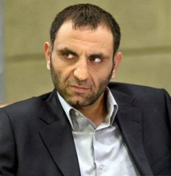 Memati&nbsp;Bu Şehir Girdap Gülüm