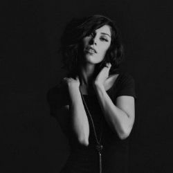 Müge Yılmaz&nbsp;Ellerin Kalsın Cebinde