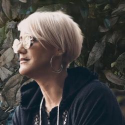 Nelly White&nbsp;Get On Down