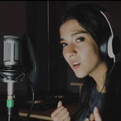 Sura İskenderli&nbsp;Gül Açdı