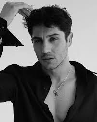 Uğur Güner&nbsp;YALANIN BATSIN