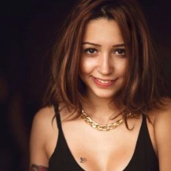 Zeynep Bastık&nbsp;Fırça